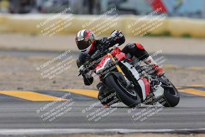 media/Jan-15-2023-SoCal Trackdays (Sun) [[c1237a034a]]/Turn 2 Set 2 (1155am)/